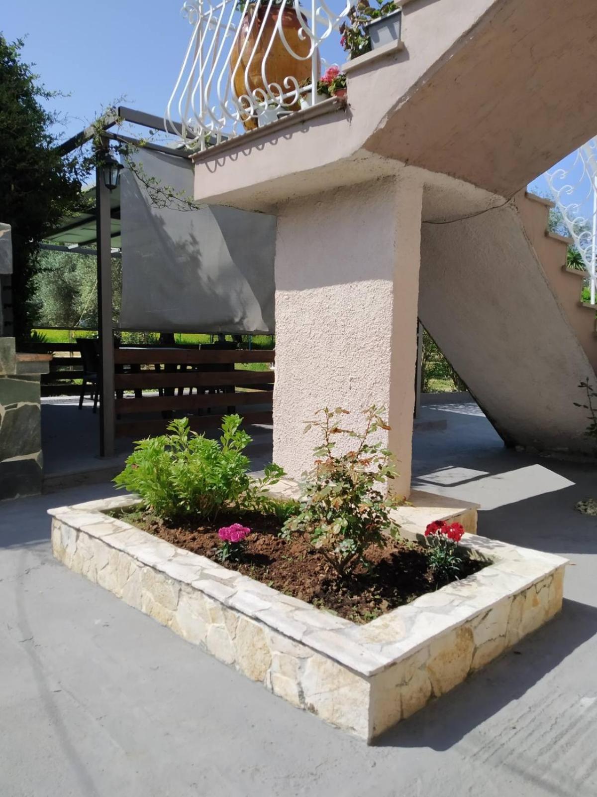 Trousas Apartments Roda  Dış mekan fotoğraf