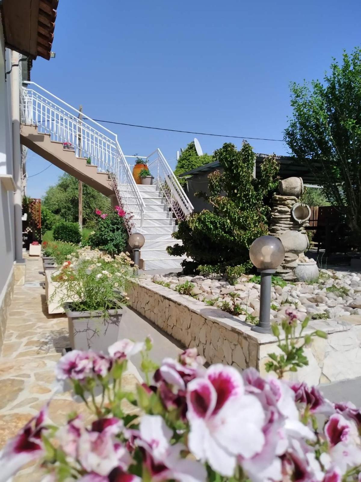 Trousas Apartments Roda  Dış mekan fotoğraf