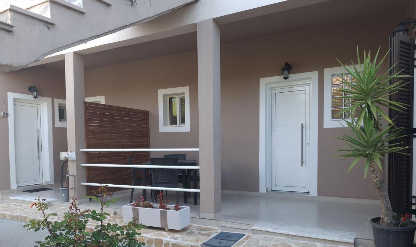 Trousas Apartments Roda  Dış mekan fotoğraf